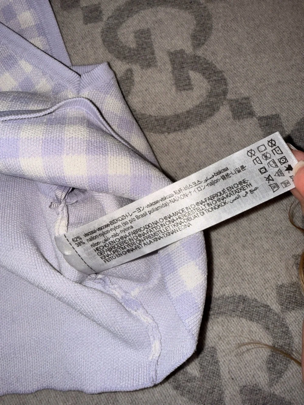 Zara Sleeveless V-Neck Gingham Crop Top in Lavender - Picture 6 of 8